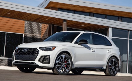 2021 Audi SQ5 (US-Spec) Front Three-Quarter Wallpapers 450x275 (28)