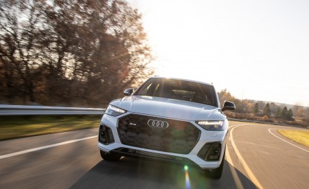 2021 Audi SQ5 (US-Spec) Front Wallpapers 450x275 (15)