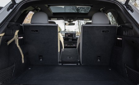 2021 Audi SQ5 (US-Spec) Trunk Wallpapers 450x275 (64)