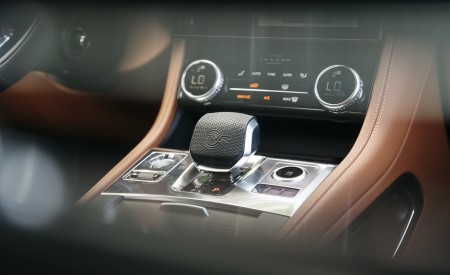 2021 Jaguar F-PACE SVR Central Console Wallpapers 450x275 (28)