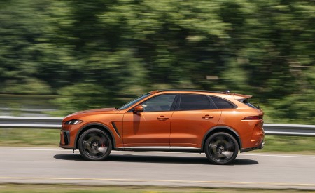 2021 Jaguar F-PACE SVR (Color: Atacama Orange) Side Wallpapers 450x275 (2)