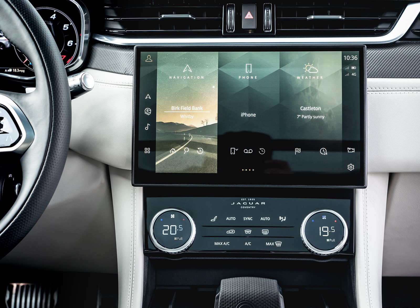 2021 Jaguar F-PACE SVR (Color: Velocity Blue) Central Console Wallpapers #19 of 125