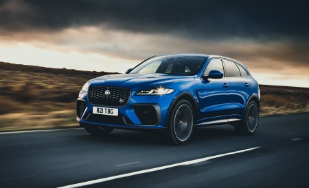 2021 Jaguar F-PACE SVR (Color: Velocity Blue) Front Three-Quarter Wallpapers 450x275 (36)