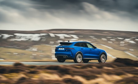 2021 Jaguar F-PACE SVR (Color: Velocity Blue) Rear Three-Quarter Wallpapers  450x275 (41)