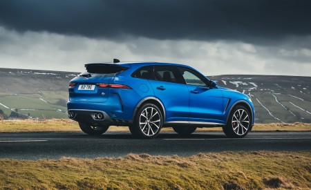 2021 Jaguar F-PACE SVR (Color: Velocity Blue) Rear Three-Quarter Wallpapers 450x275 (44)