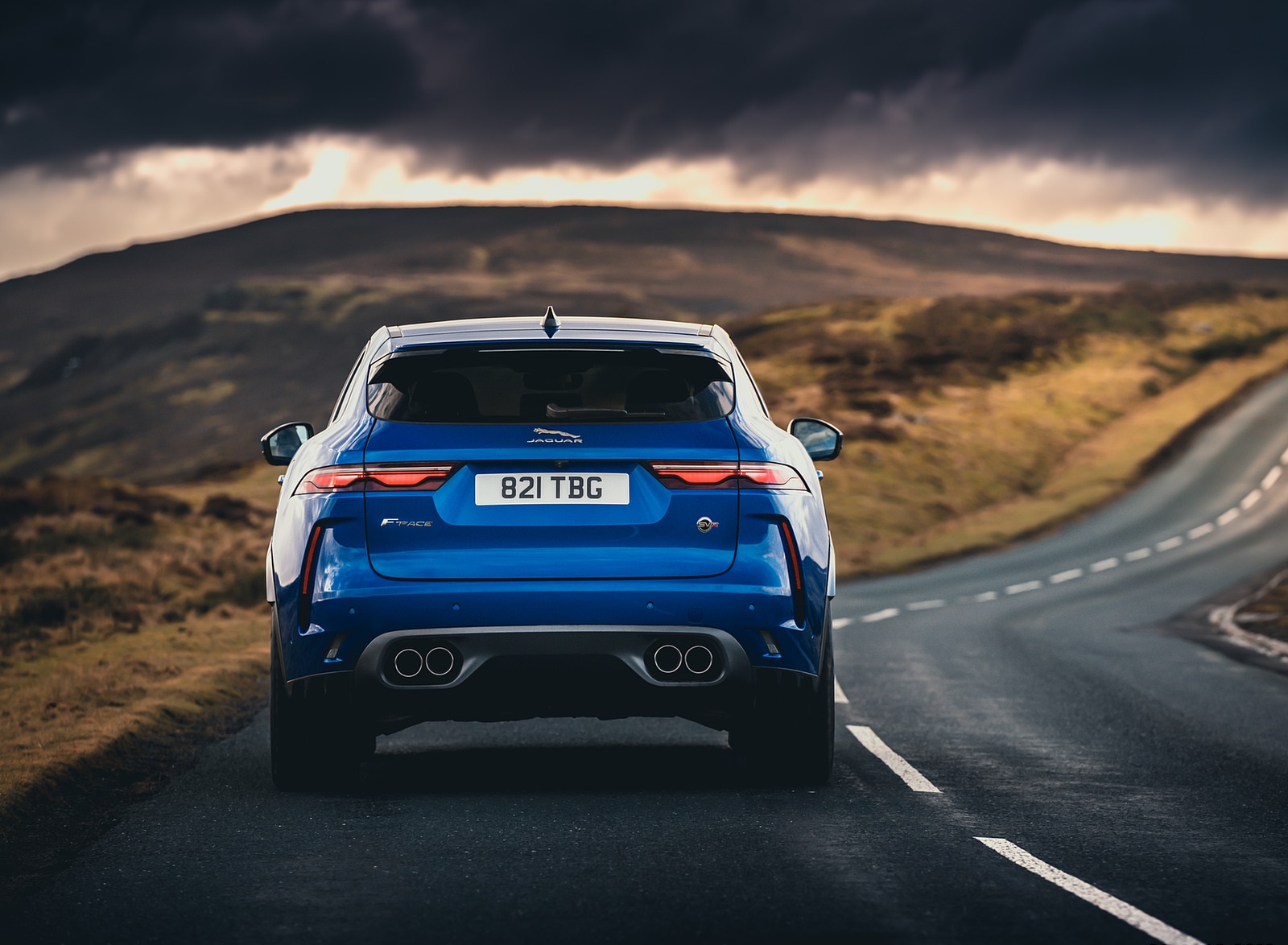 2021 Jaguar F-PACE SVR (Color: Velocity Blue) Rear Wallpapers (10)