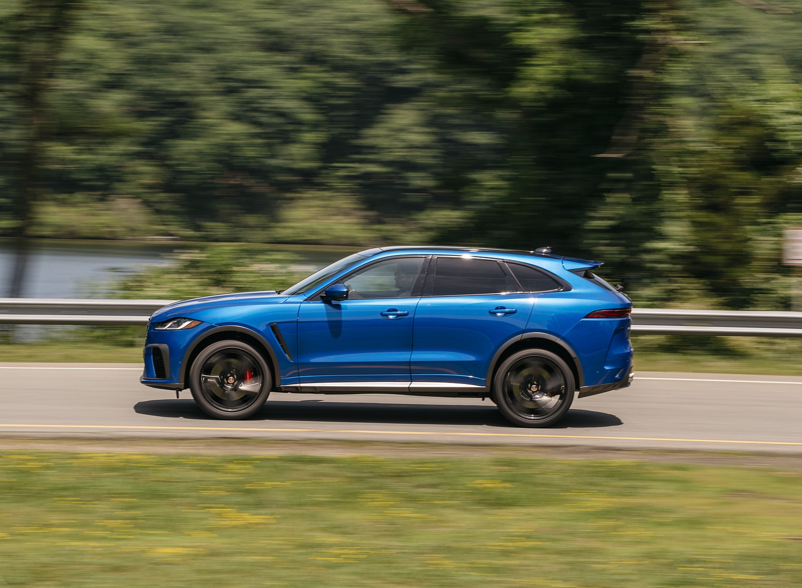 2021 Jaguar F-PACE SVR (Color: Velocity Blue) Side Wallpapers (15)