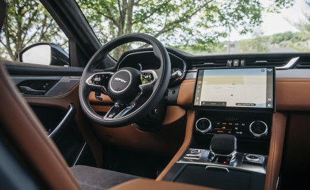2021 Jaguar F-PACE SVR Interior Wallpapers 450x275 (21)