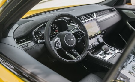 2021 Jaguar F-PACE SVR Interior Wallpapers 450x275 (18)