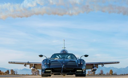 2021 Pagani Huayra Tricolore Front Wallpapers 450x275 (3)