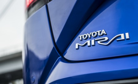 2021 Toyota Mirai Badge Wallpapers 450x275 (65)