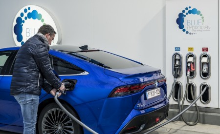 2021 Toyota Mirai Charging Wallpapers 450x275 (79)