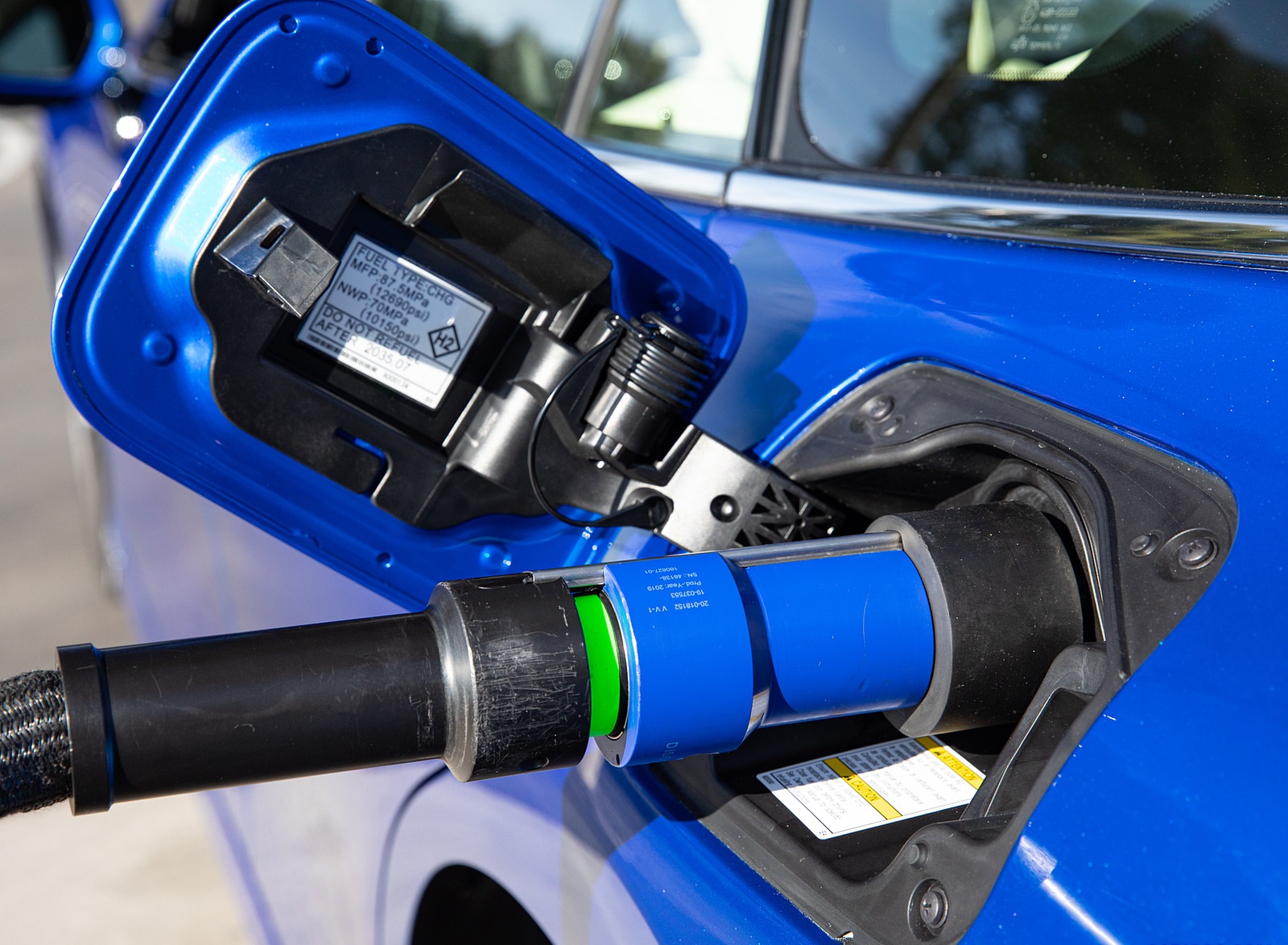 2021 Toyota Mirai FCEV Limited (Color: Hydro Blue) Detail Wallpapers (6)