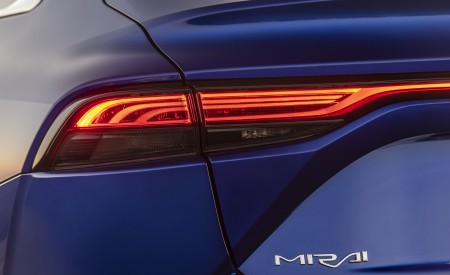 2021 Toyota Mirai FCEV Limited (Color: Hydro Blue) Tail Light Wallpapers 450x275 (142)