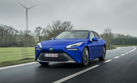 2021 Toyota Mirai Front Three-Quarter Wallpapers 450x275 (3)