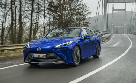2021 Toyota Mirai Front Three-Quarter Wallpapers 450x275 (29)