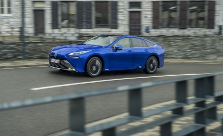 2021 Toyota Mirai Front Three-Quarter Wallpapers 450x275 (30)