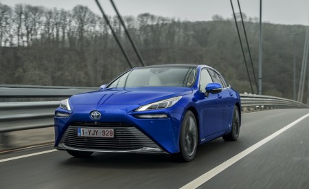 2021 Toyota Mirai Front Three-Quarter Wallpapers 450x275 (19)