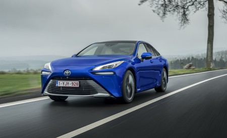 2021 Toyota Mirai Front Three-Quarter Wallpapers 450x275 (20)