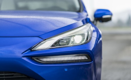 2021 Toyota Mirai Headlight Wallpapers 450x275 (62)