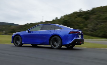 2021 Toyota Mirai Rear Three-Quarter Wallpapers 450x275 (54)
