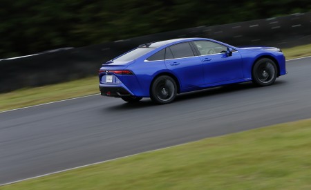 2021 Toyota Mirai Side Wallpapers 450x275 (55)