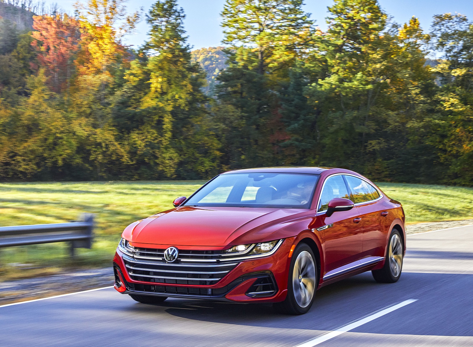 2021 Volkswagen Arteon (US-Spec) Front Three-Quarter Wallpapers (9)