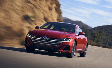 2021 Volkswagen Arteon (US-Spec) Front Wallpapers 450x275 (26)