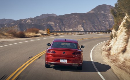 2021 Volkswagen Arteon (US-Spec) Rear Wallpapers 450x275 (30)