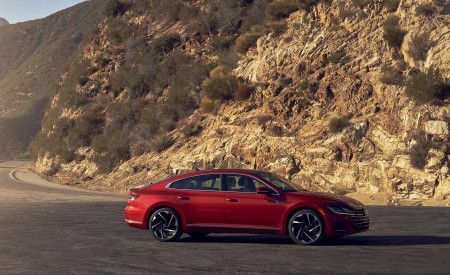 2021 Volkswagen Arteon (US-Spec) Side Wallpapers 450x275 (38)