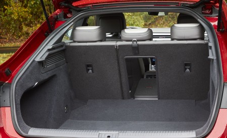 2021 Volkswagen Arteon (US-Spec) Trunk Wallpapers 450x275 (21)