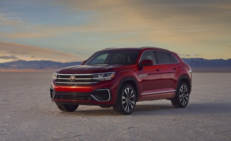 2021 Volkswagen Atlas Cross Sport Front Three-Quarter Wallpapers  450x275 (10)