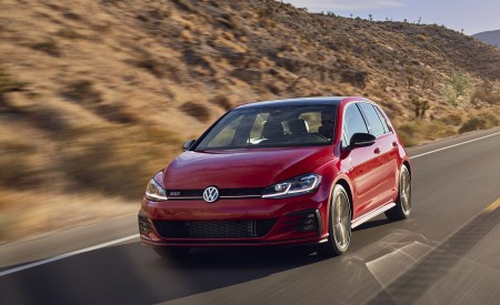 2021 Volkswagen Golf GTI (US-Spec) Front Wallpapers 450x275 (4)