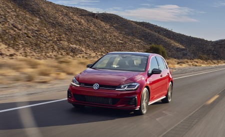 2021 Volkswagen Golf GTI (US-Spec) Front Wallpapers 450x275 (5)