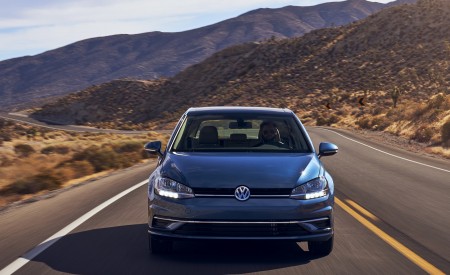 2021 Volkswagen Golf (US-Spec) Front Wallpapers 450x275 (2)