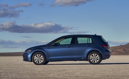 2021 Volkswagen Golf (US-Spec) Side Wallpapers  450x275 (13)