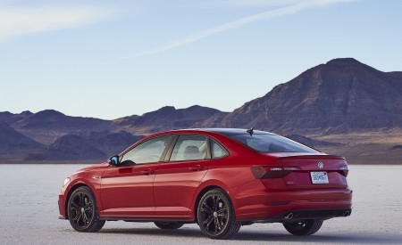 2021 Volkswagen Jetta GLI (US-Spec) Rear Three-Quarter Wallpapers  450x275 (15)
