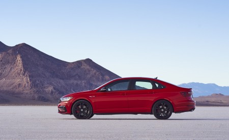 2021 Volkswagen Jetta GLI (US-Spec) Side Wallpapers 450x275 (18)