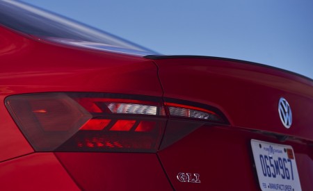 2021 Volkswagen Jetta GLI (US-Spec) Tail Light Wallpapers 450x275 (21)