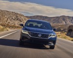 2021 Volkswagen Passat (US-Spec) Front Wallpapers 150x120 (4)