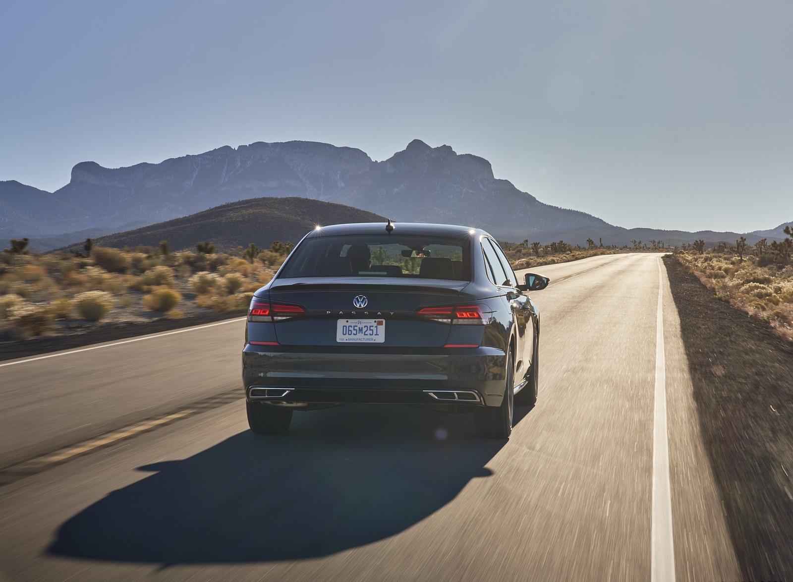 2021 Volkswagen Passat (US-Spec) Rear Wallpapers (6)