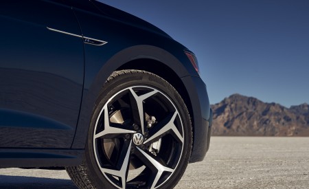 2021 Volkswagen Passat (US-Spec) Wheel Wallpapers 450x275 (15)