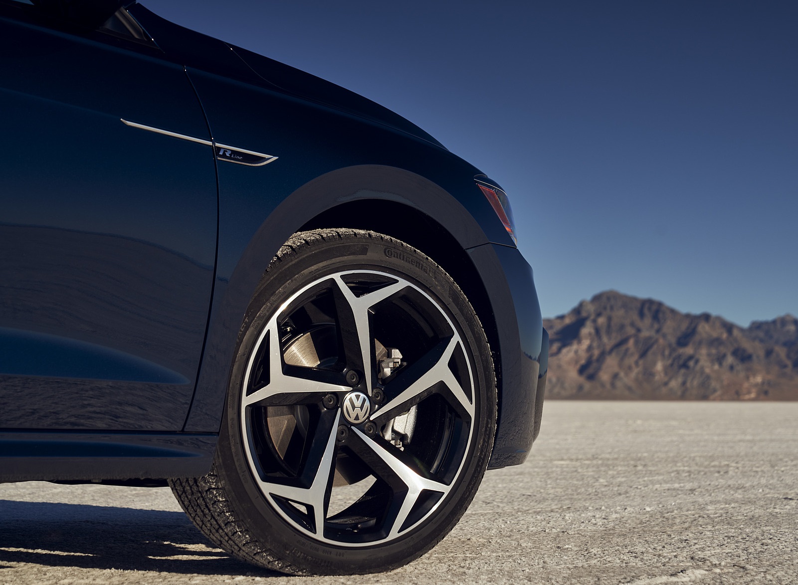 2021 Volkswagen Passat (US-Spec) Wheel Wallpapers (15)
