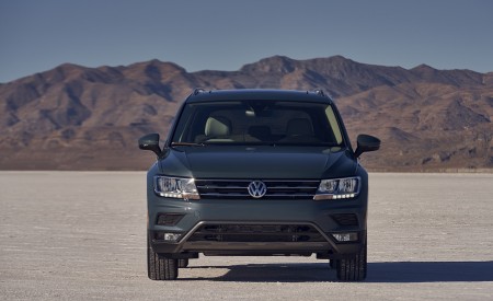 2021 Volkswagen Tiguan SEL (US-Spec) Front Wallpapers 450x275 (10)