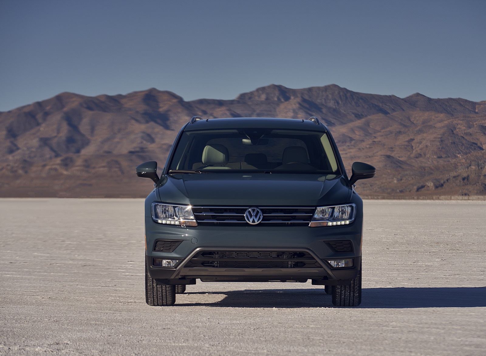2021 Volkswagen Tiguan SEL (US-Spec) Front Wallpapers (10)