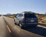 2021 Volkswagen Tiguan SEL (US-Spec) Rear Three-Quarter Wallpapers  150x120 (5)