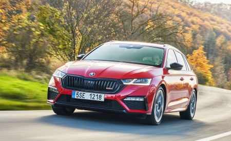 2021 Škoda Octavia RS Combi Front Wallpapers 450x275 (18)