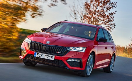 2021 Škoda Octavia RS Combi Front Wallpapers 450x275 (19)