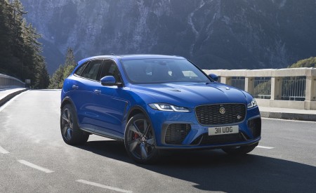 2021 Jaguar F-PACE SVR Front Three-Quarter Wallpapers 450x275 (92)