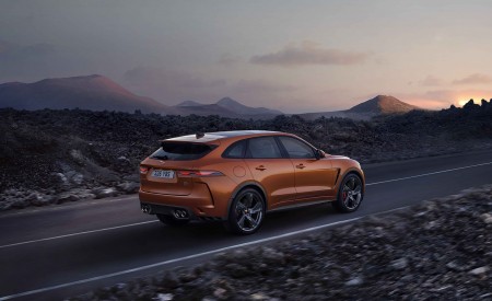 2021 Jaguar F-PACE SVR Rear Three-Quarter Wallpapers 450x275 (124)